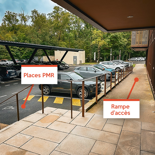 Parking adapté - En situation de handicap